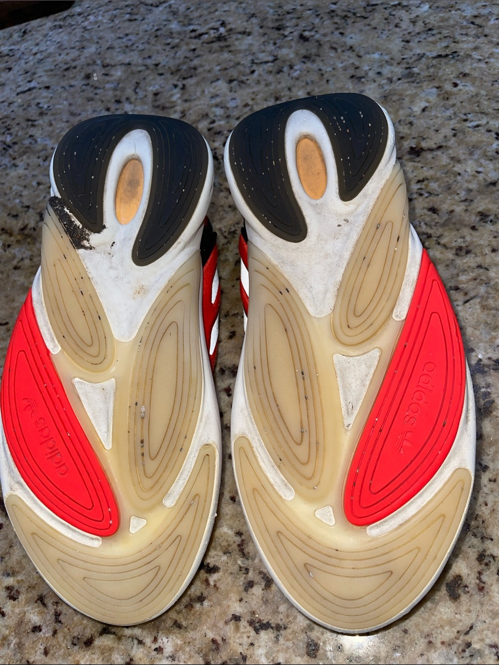 Adidas Ozelia Fiery Men’s Gradient Orange Flame Runner Shoes - Picture 7 of 10